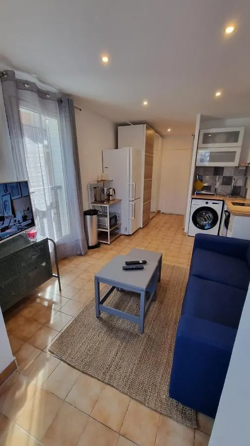 Daire Studio Avec Terrasse A Sanary